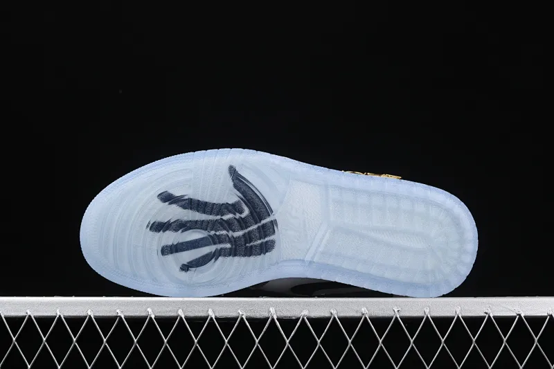 All categories Air Jordan Jordan series basketball shoes Air Jordan 1 High #ZG version Air Jordan 1 Pass The Torch AJ1 Joe 1 Leonard liquid electroplating silver AQ7476-016